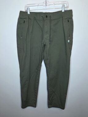 L.L. Bean Green Stretch Camp Travel Ankle Cropped Pants Gorpcore Size Large